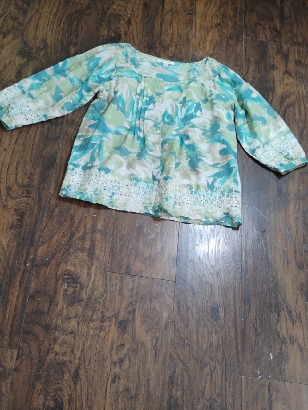 JM Collection Teal, Green and White Pintuck Peasant Top